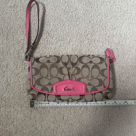 Coach Signature Canvas Wristlet - Picture 6 of 7